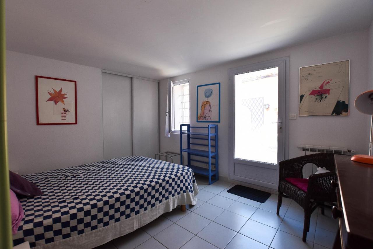 Ferienwohnung Moulin Rose, Parking - Jardin Arles Exterior foto